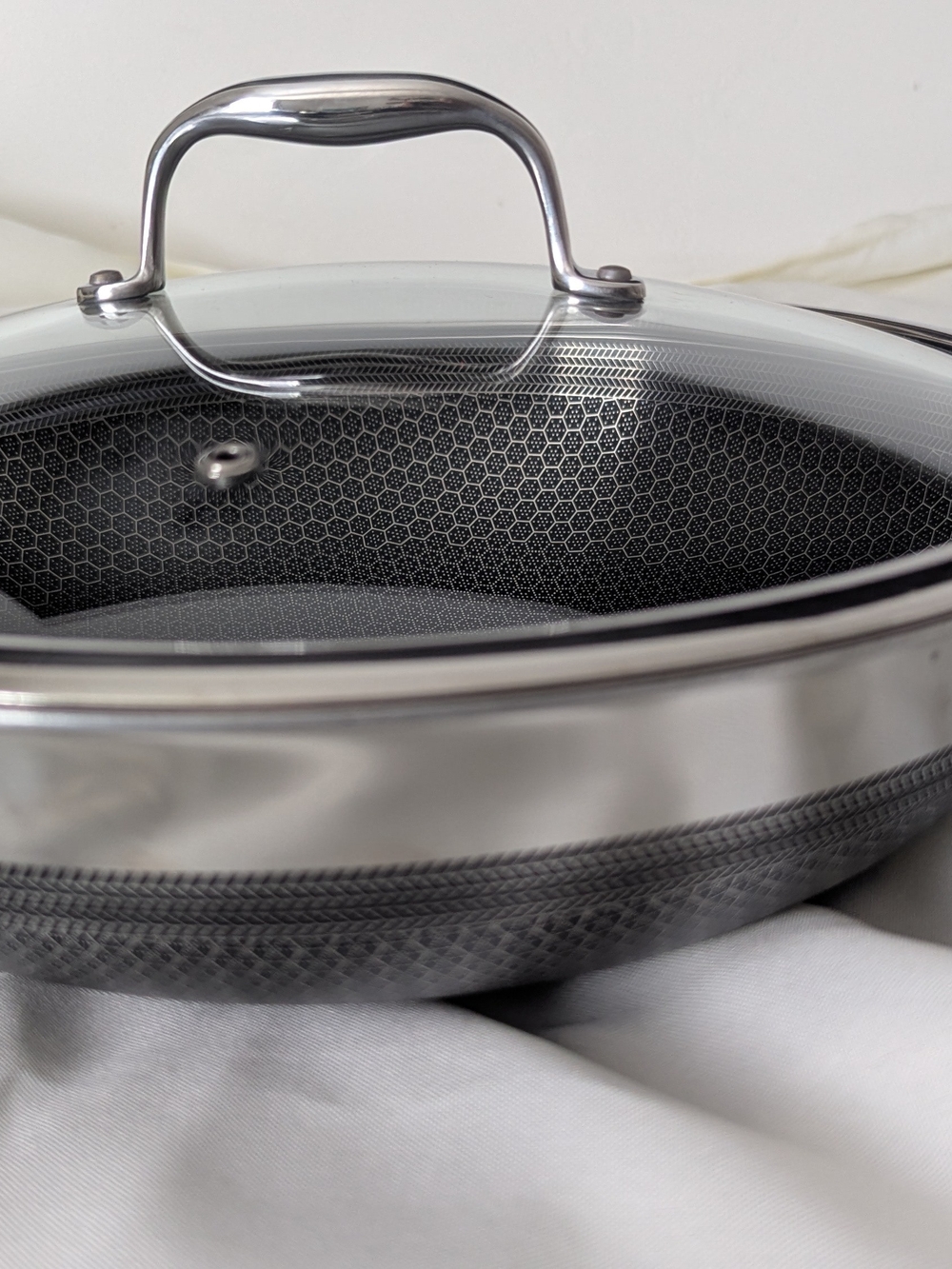 Hexclad 12" Wok With Lid - Picture 3 of 7